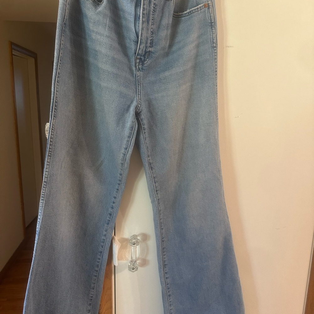 Madewell 11” Rise Flare Jeans